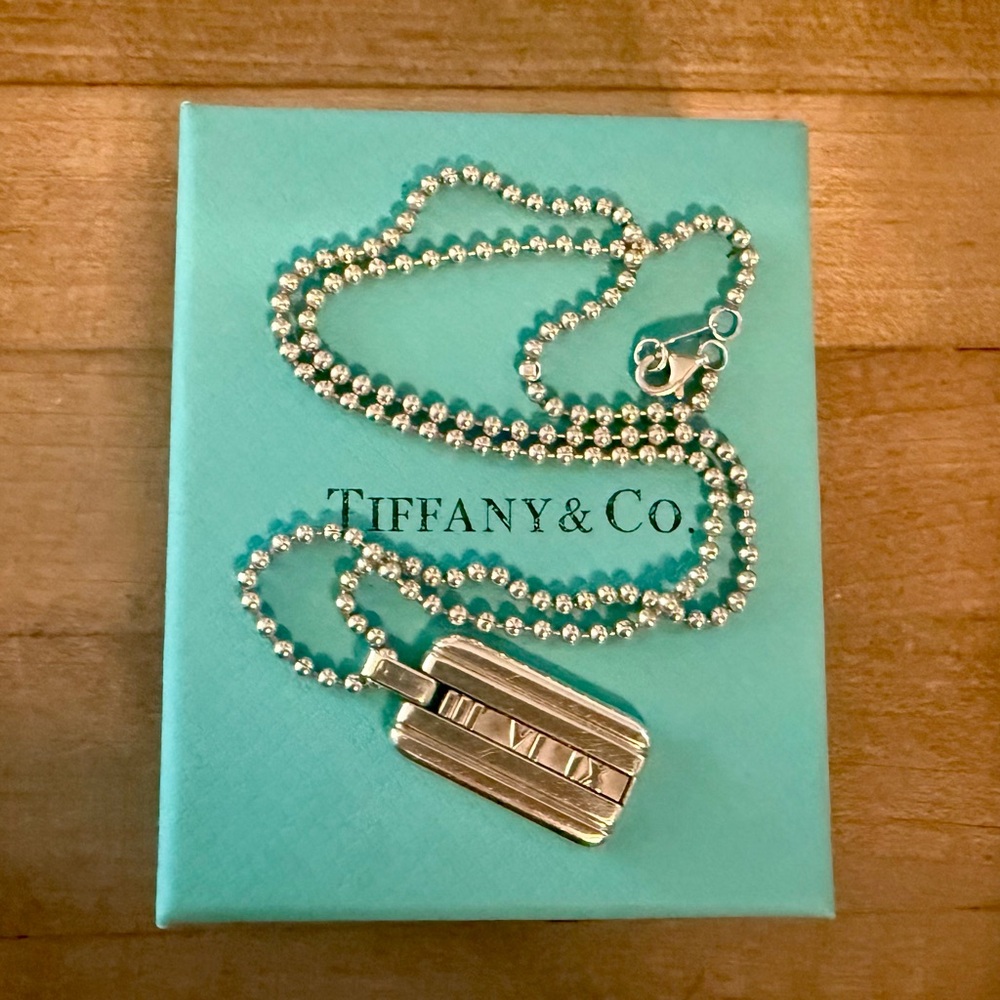 Tiffany & Co. Vintage Atlas Dog Tag Pendant in .925 Sterling Silver Necklace - Picture 6 of 12
